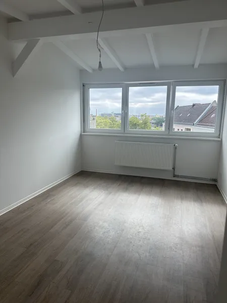 Schöne, helle 3,5-Zimmer-Wohnung in Berlin-Neukölln — photo 1